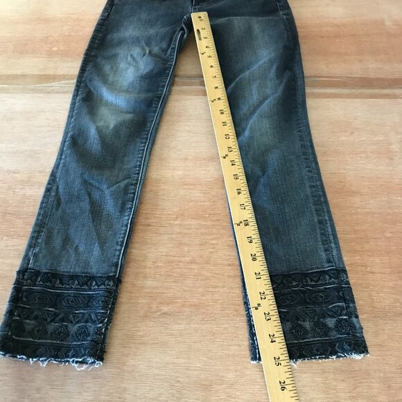 Driftwood Jackie Jeans Women 25 Gray Mid Rise Embroidered Raw Hem Stretch 16521 - Picture 7 of 12